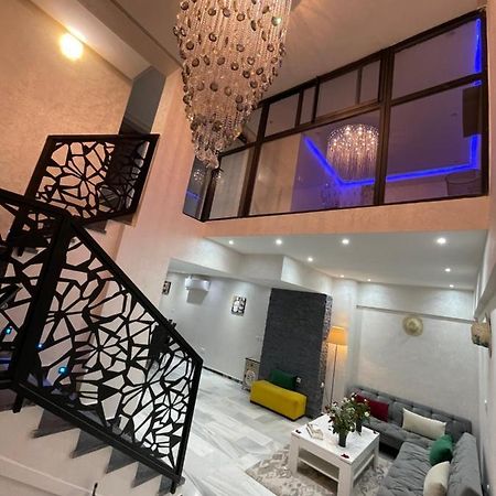 Appartement En Duplex Avec 3 Chambres Haut Standing Gueliz Marrakech Marakeş Dış mekan fotoğraf